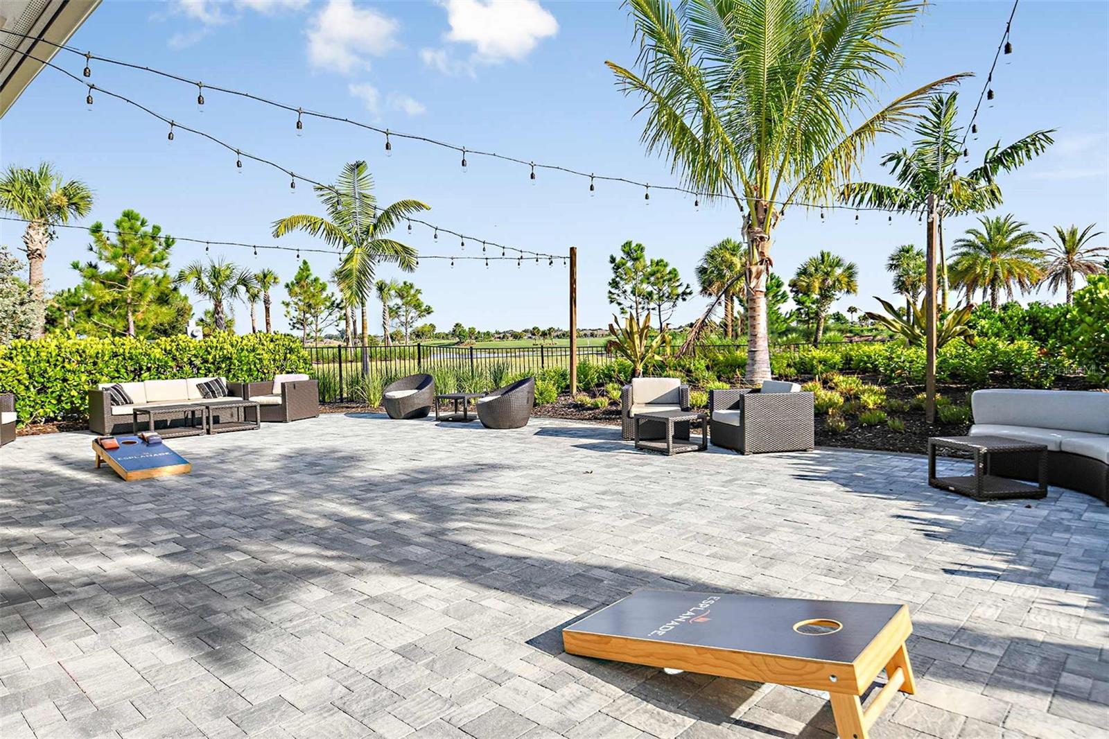 AZARIO ESPLANADE - Residential