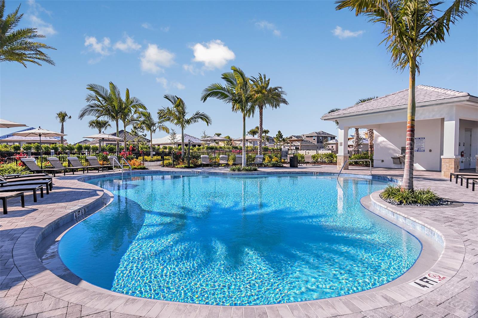 AZARIO ESPLANADE - Residential