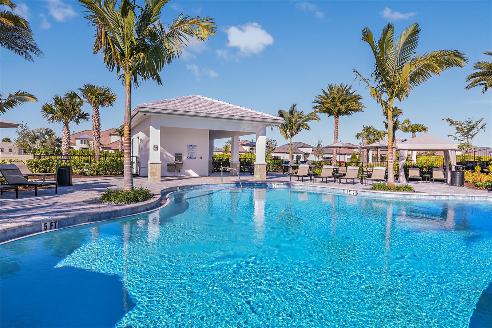 AZARIO ESPLANADE - Residential