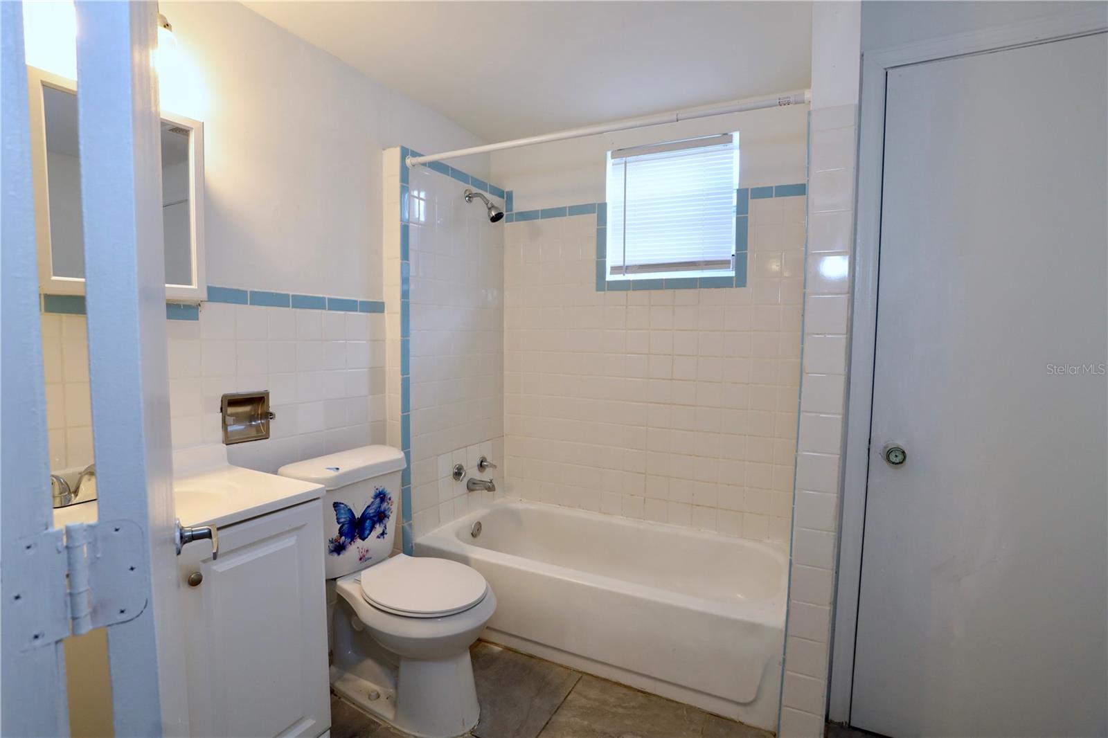 LAKE MANN ESTATES - Residential