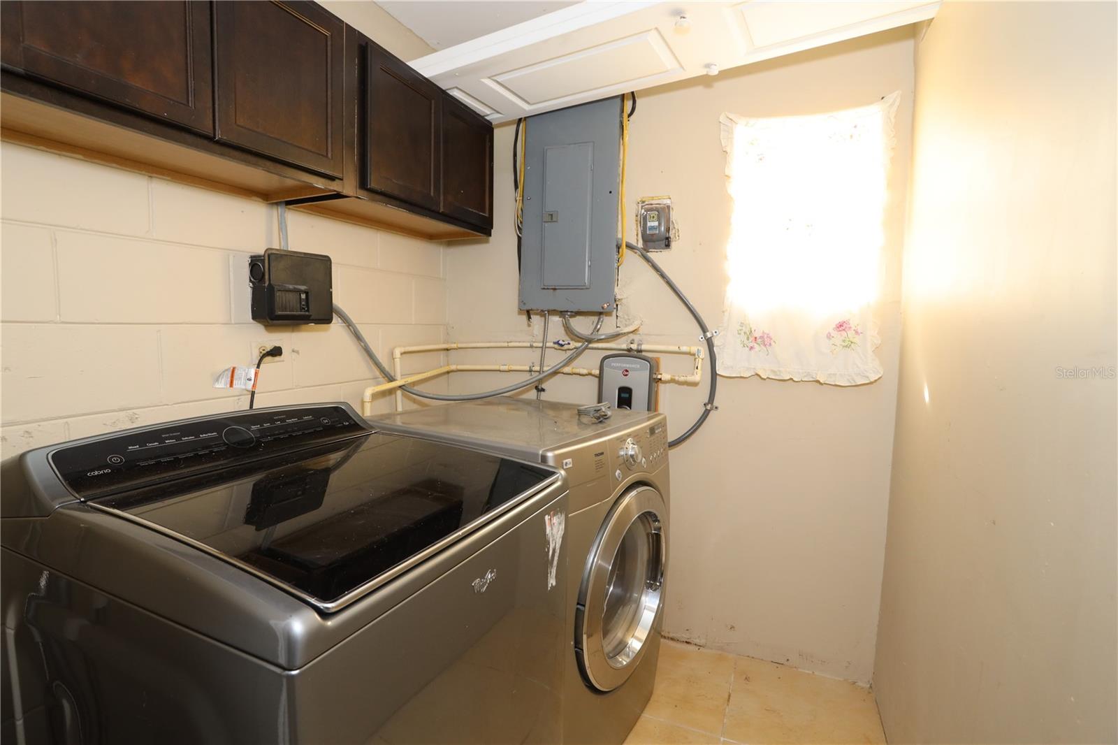 LAKE MANN ESTATES - Residential