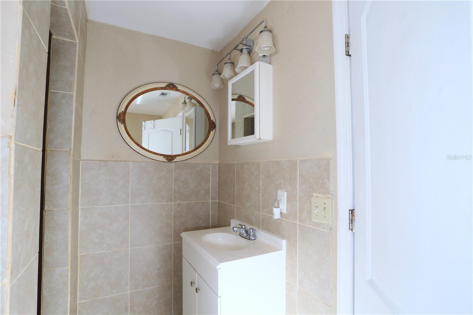 LAKE MANN ESTATES - Residential