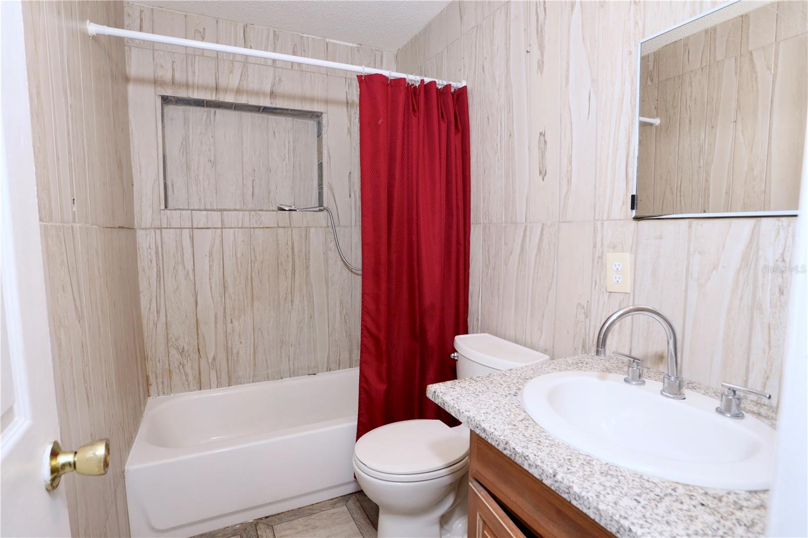 LAKE MANN ESTATES - Residential