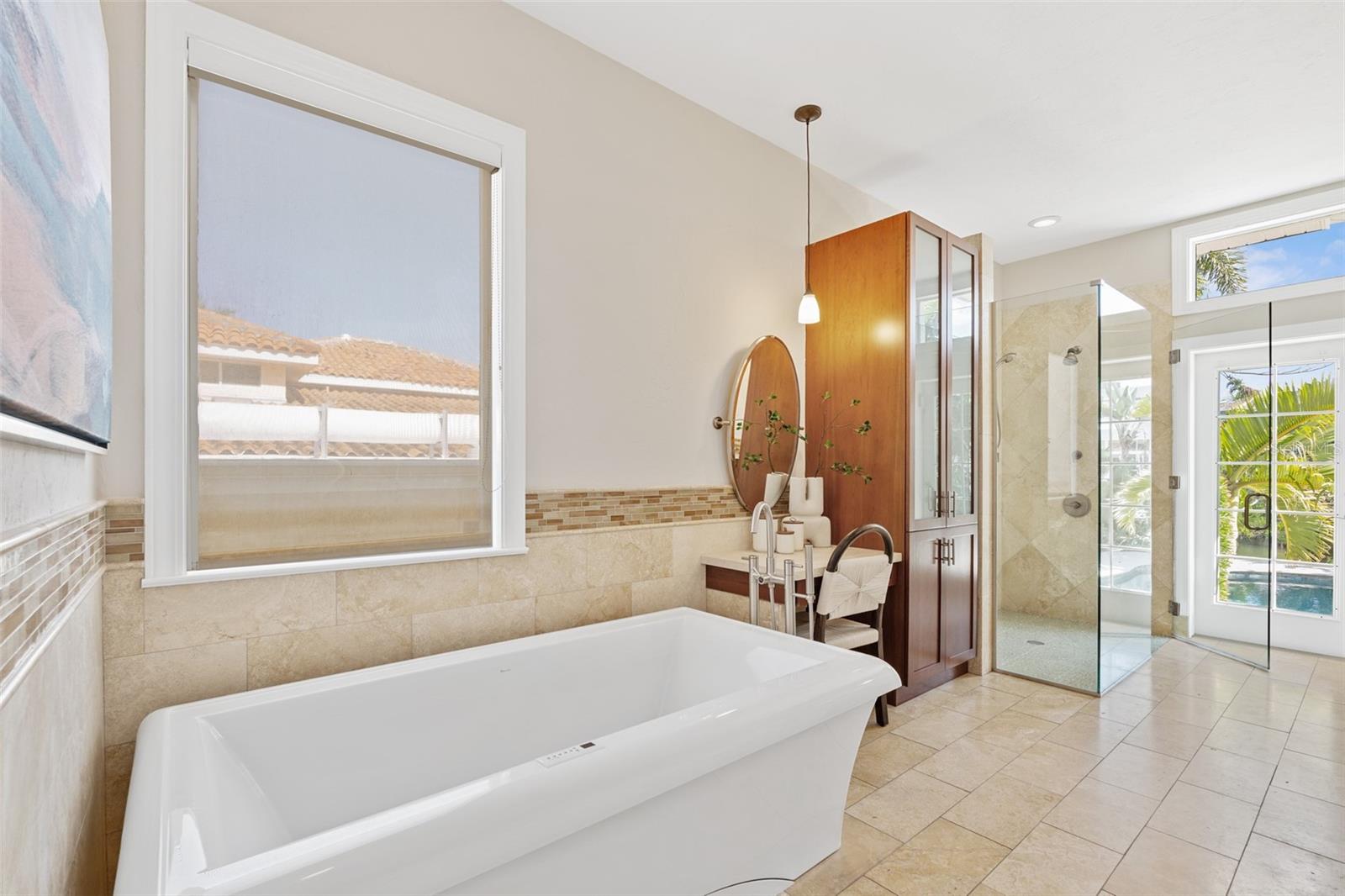 SIESTA BEACH - Residential