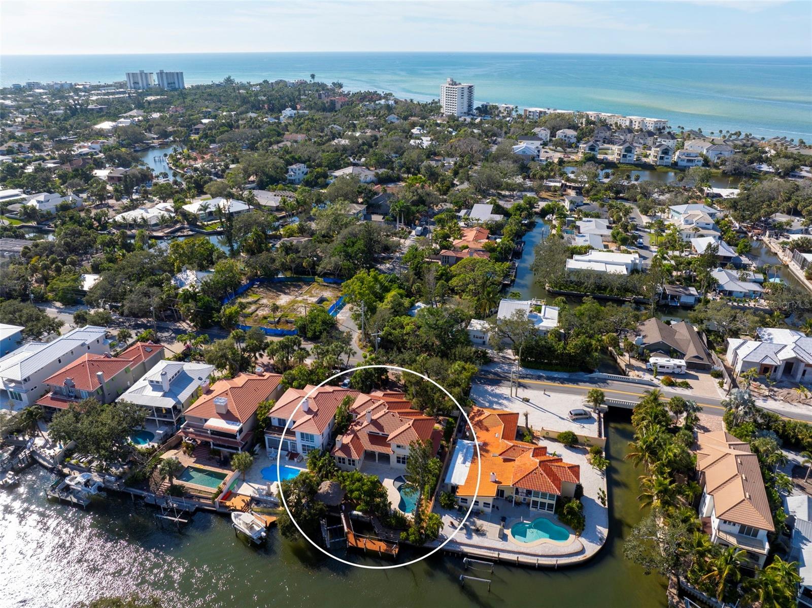 SIESTA BEACH - Residential