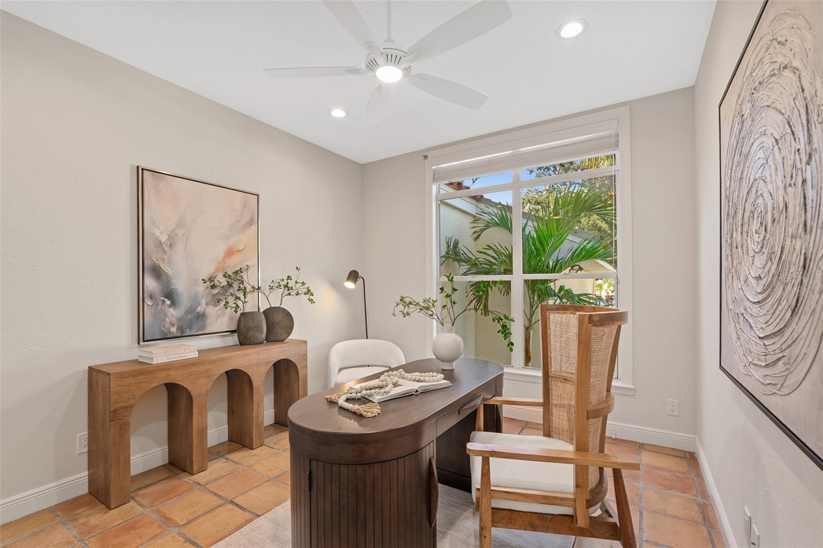 SIESTA BEACH - Residential