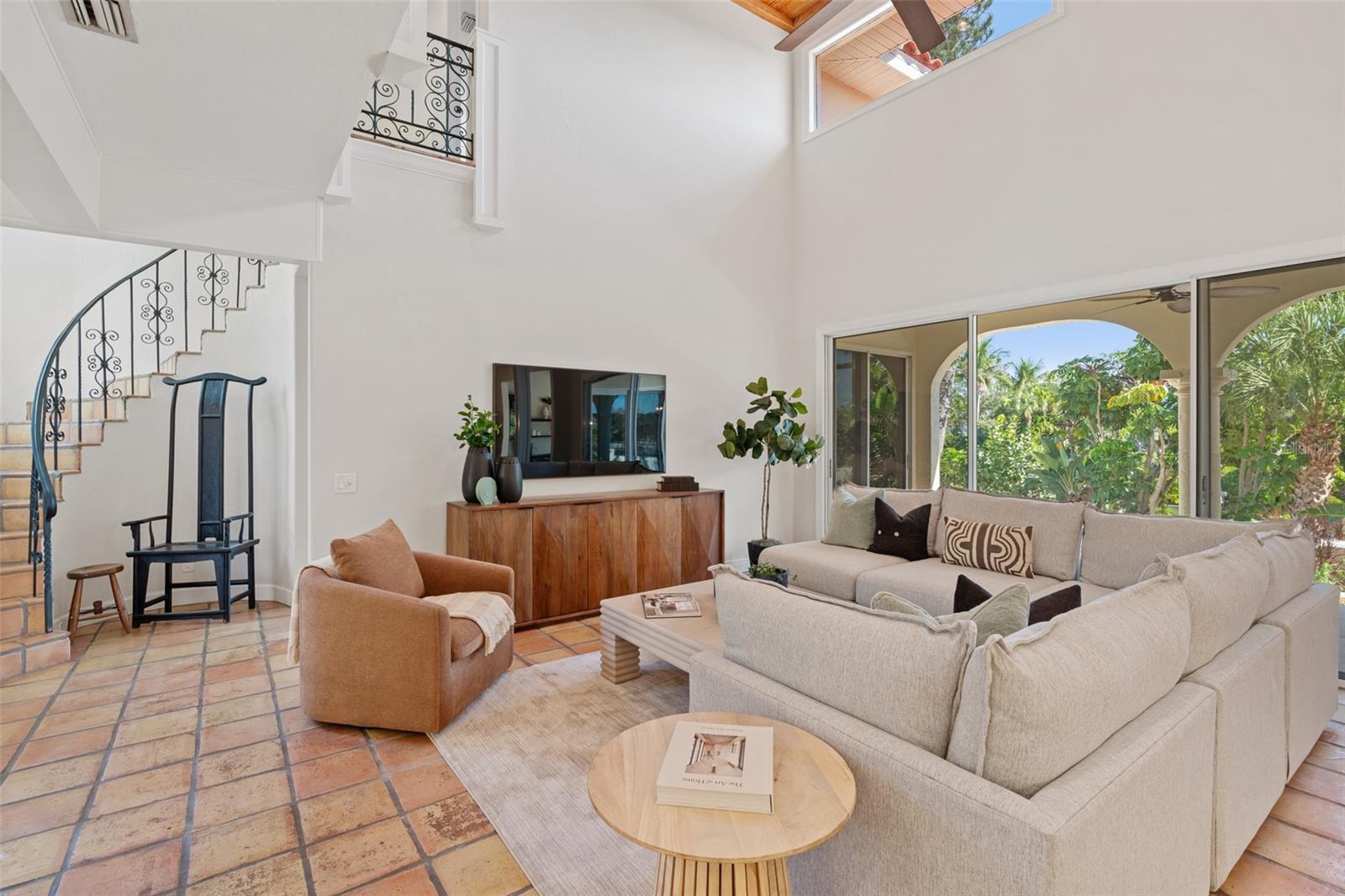 SIESTA BEACH - Residential