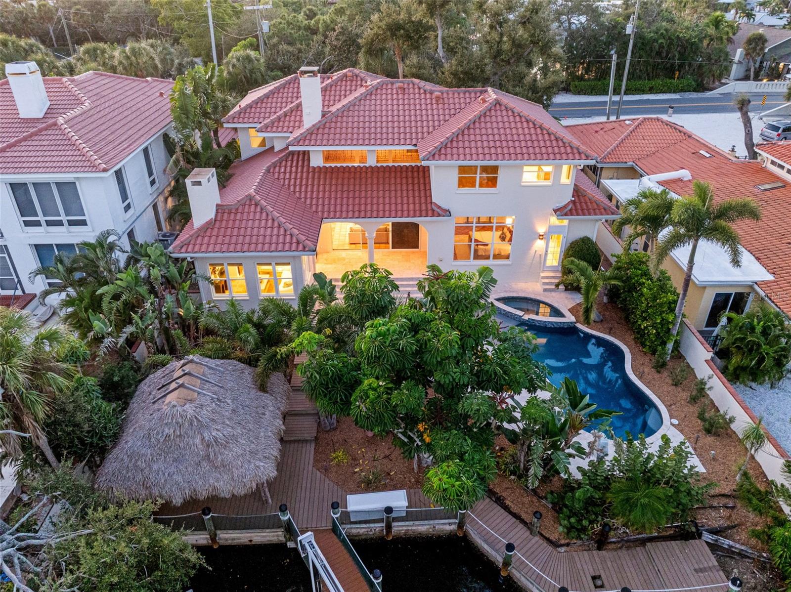 SIESTA BEACH - Residential