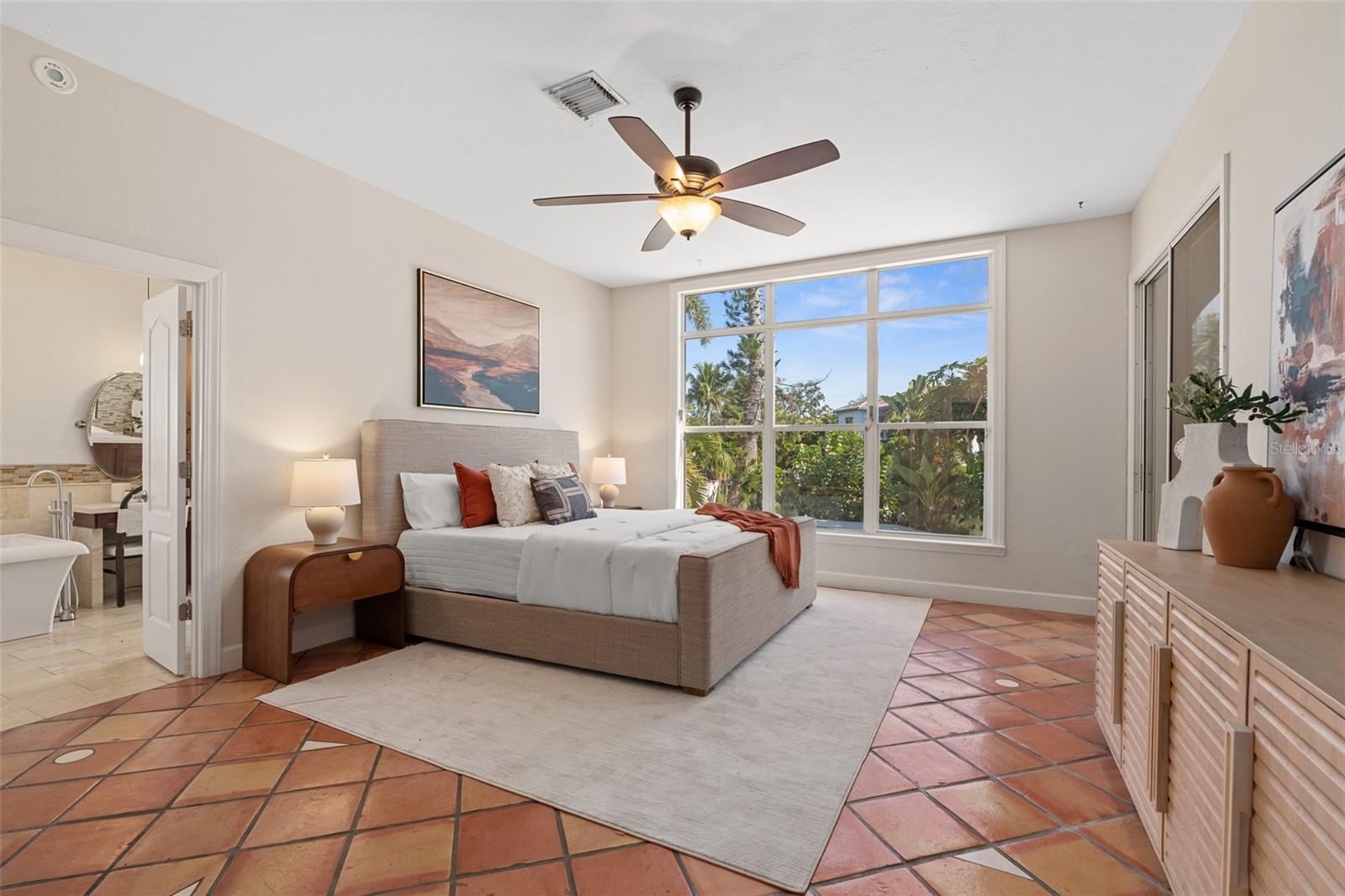 SIESTA BEACH - Residential