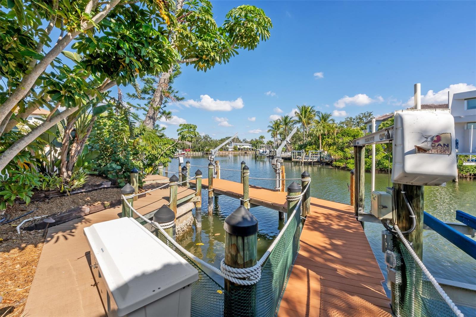 SIESTA BEACH - Residential