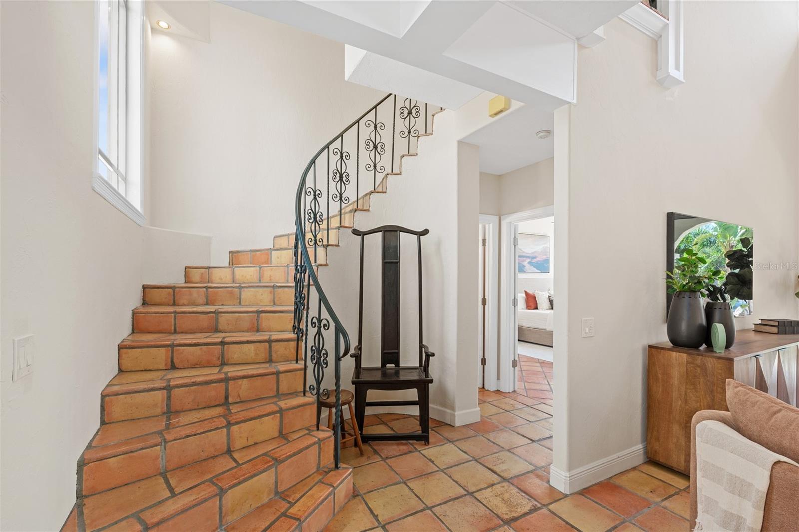 SIESTA BEACH - Residential