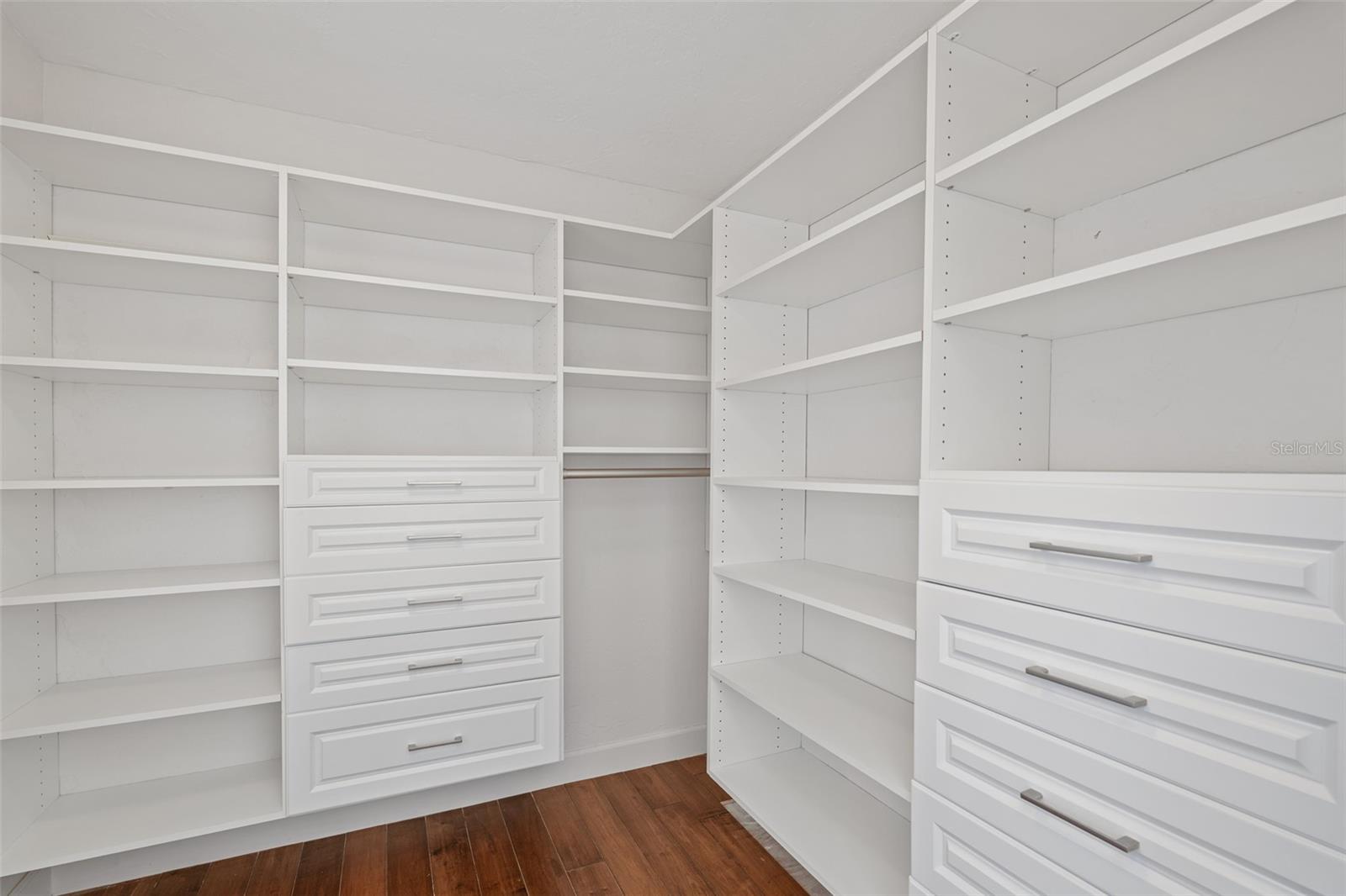 SIESTA BEACH - Residential