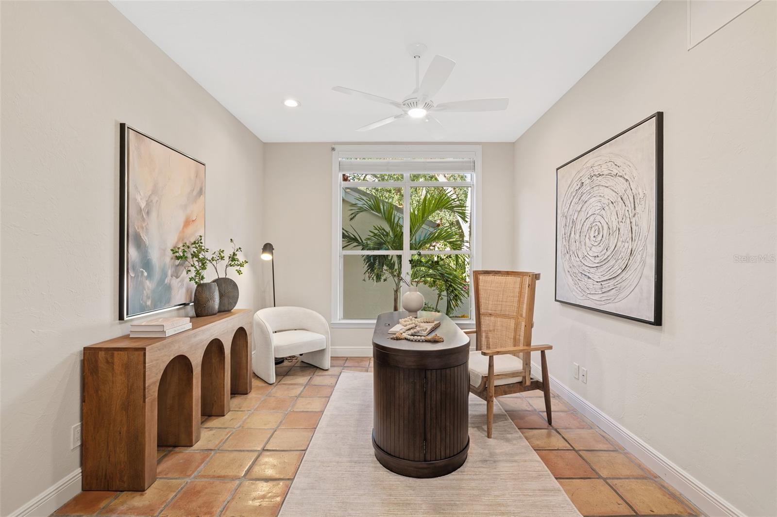 SIESTA BEACH - Residential