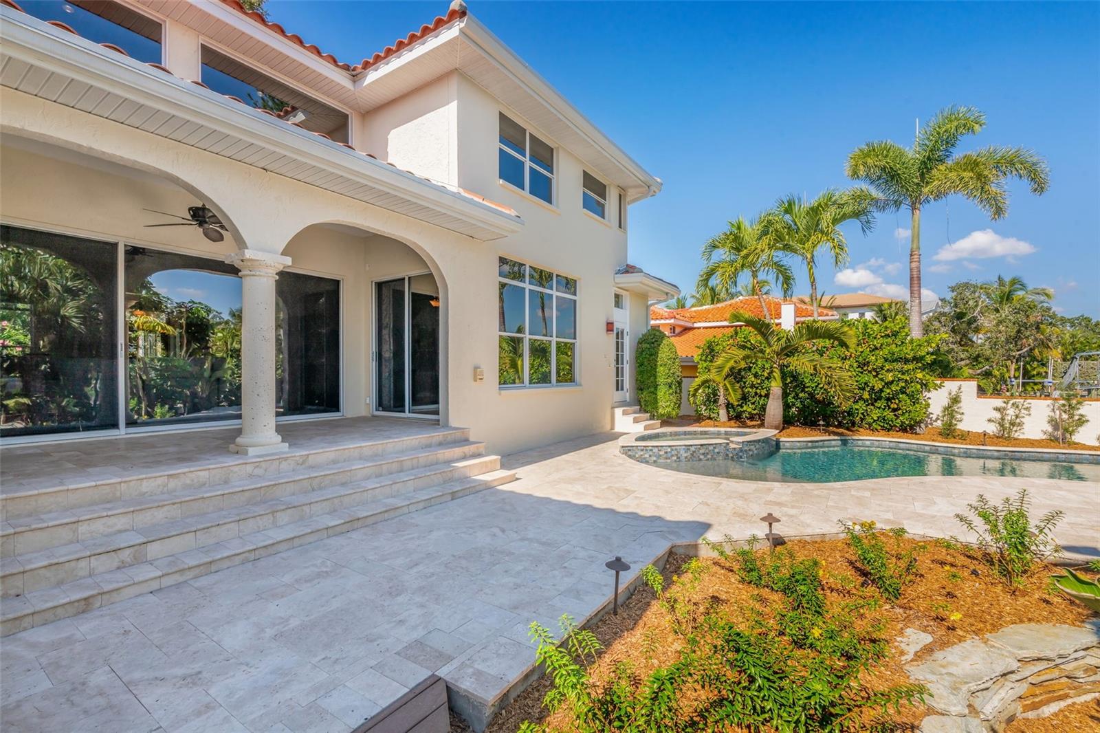 SIESTA BEACH - Residential