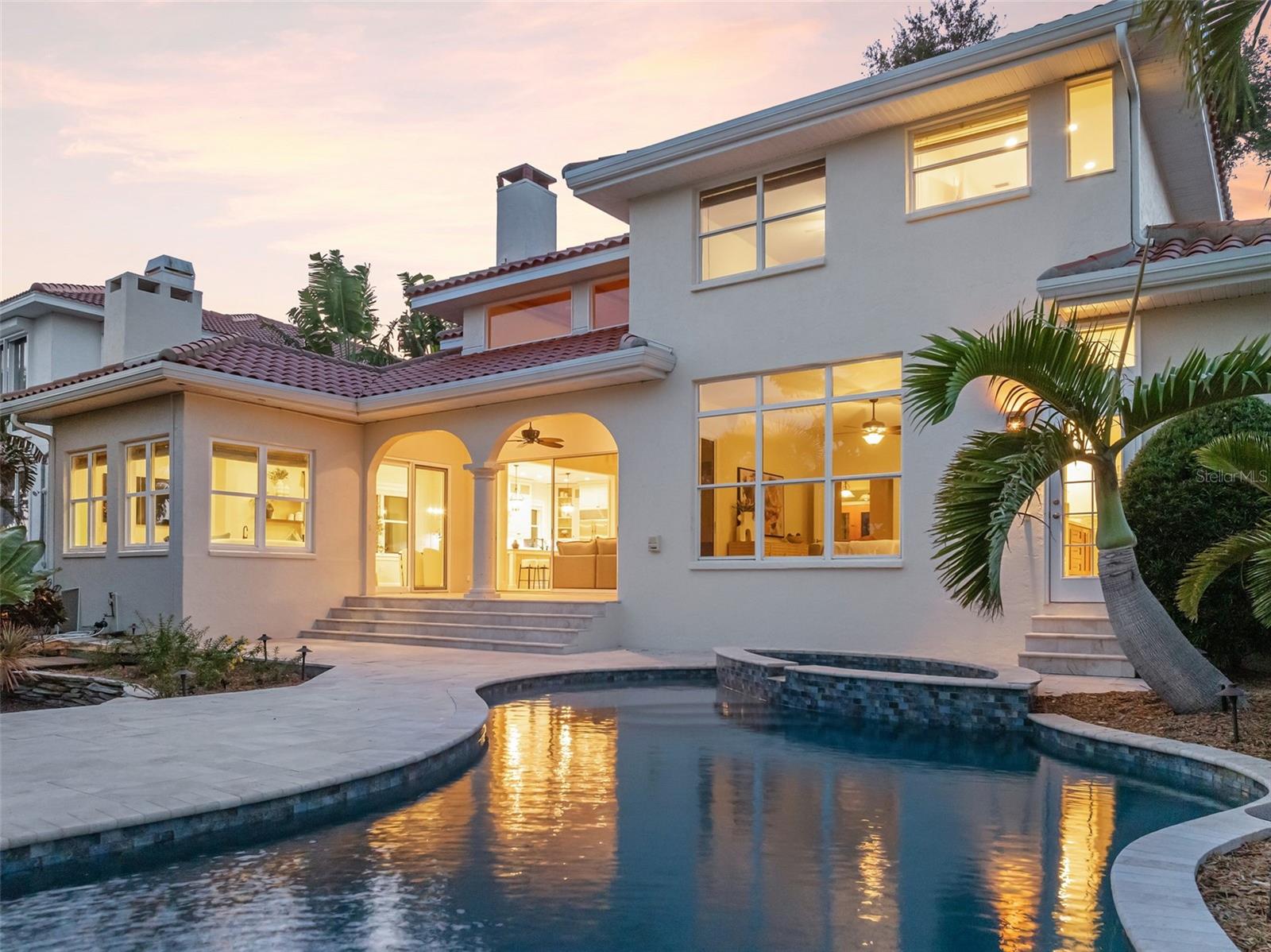 SIESTA BEACH - Residential