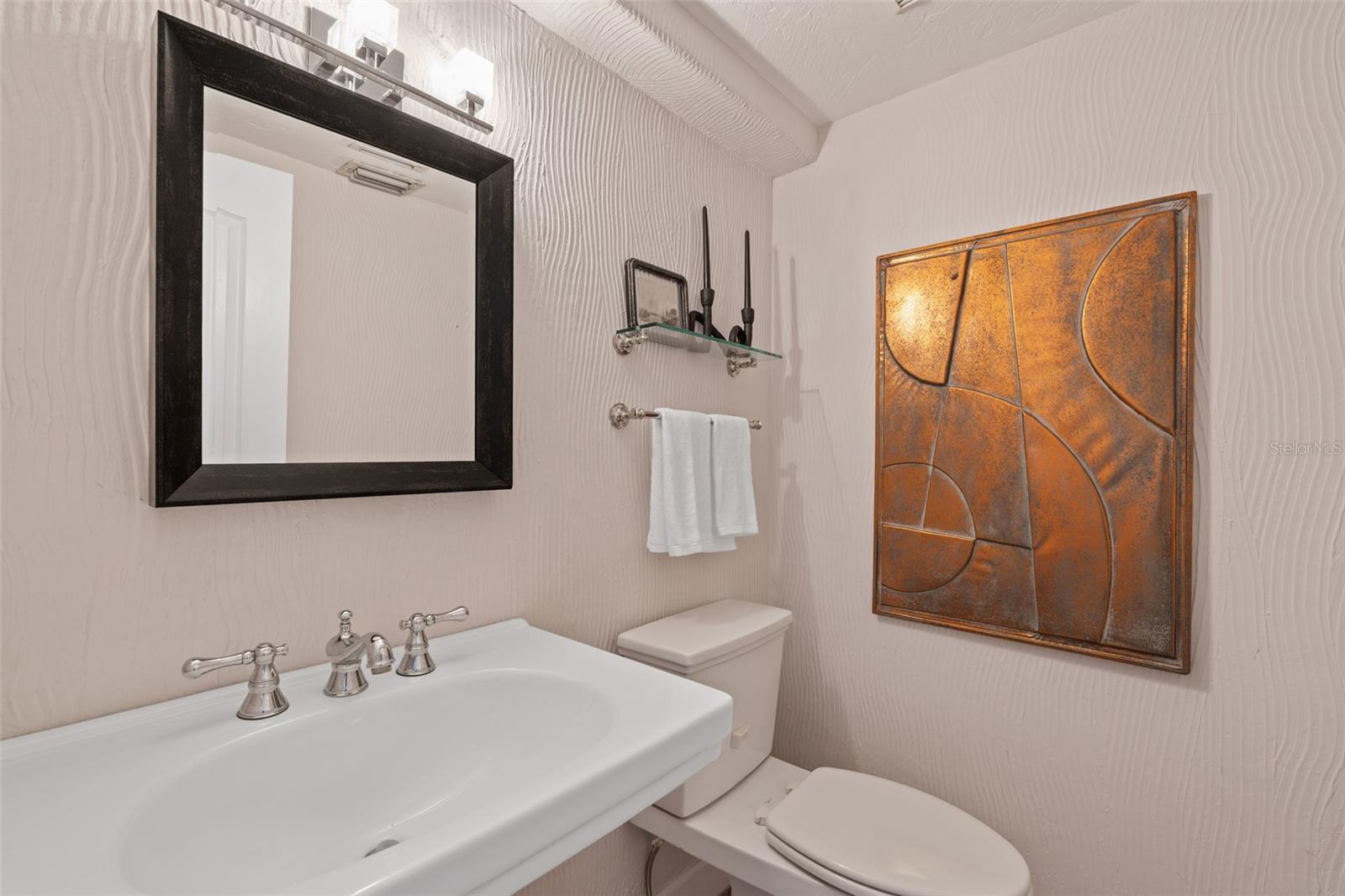 SIESTA BEACH - Residential