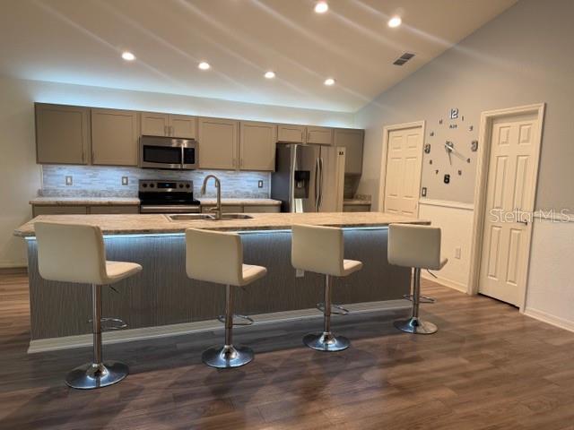 MONTICELLI/TOWER LAKE - Residential