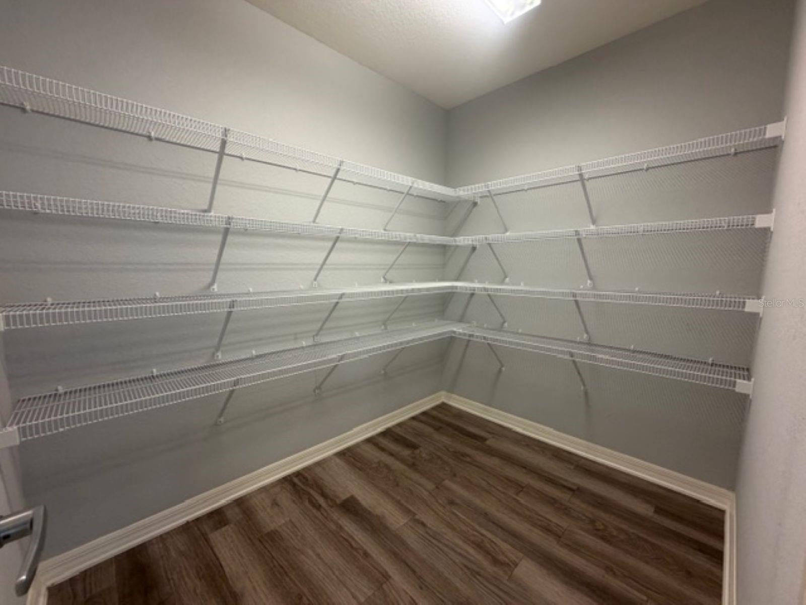 MONTICELLI/TOWER LAKE - Residential