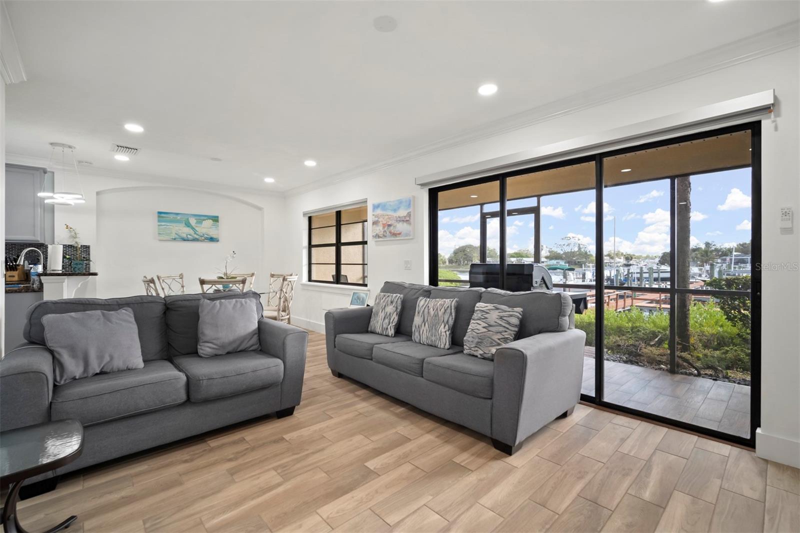 YARDARM CONDO PH I - Residential Lease