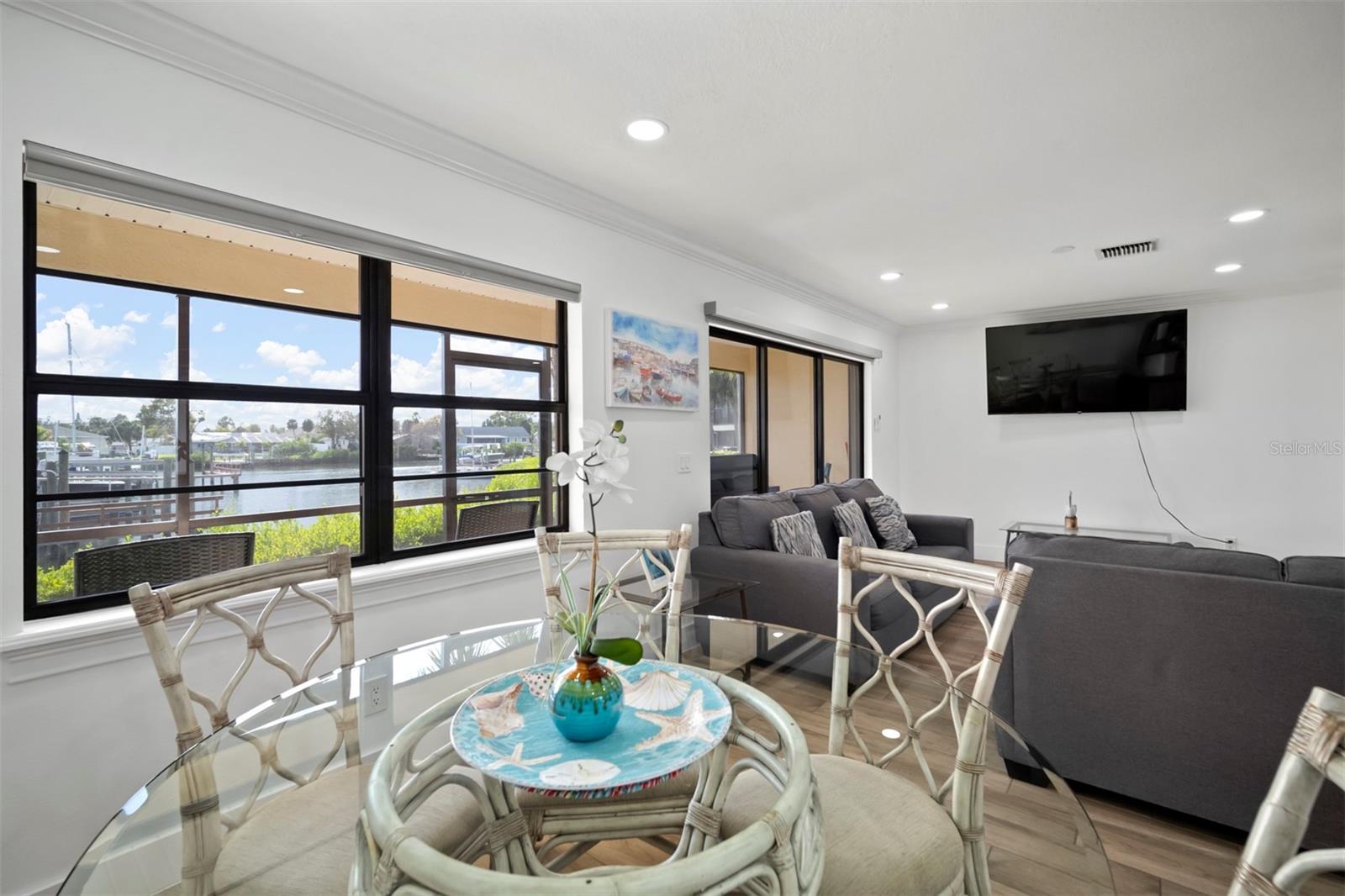 YARDARM CONDO PH I - Residential Lease