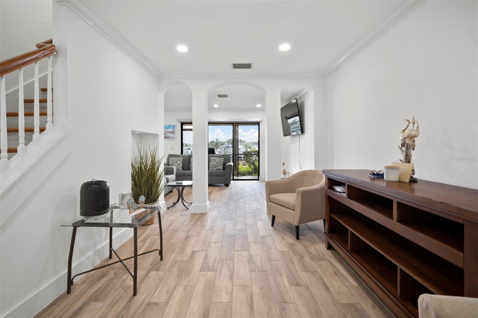 YARDARM CONDO PH I - Residential Lease