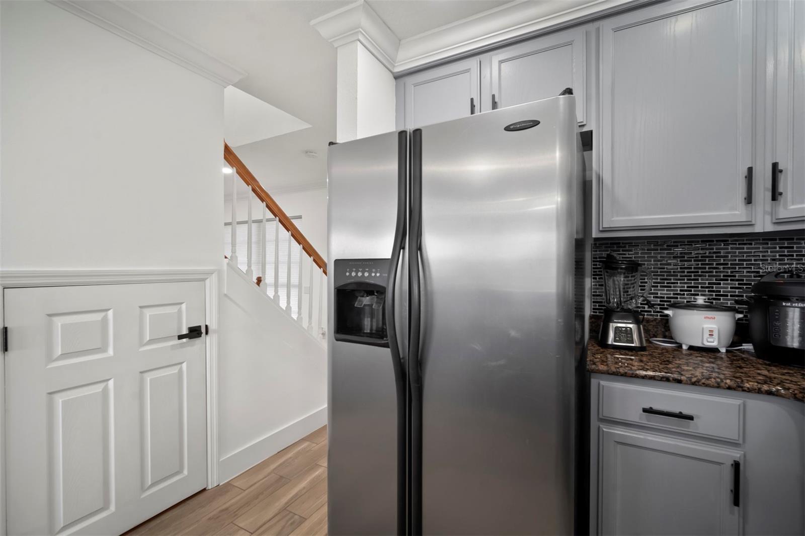 YARDARM CONDO PH I - Residential Lease