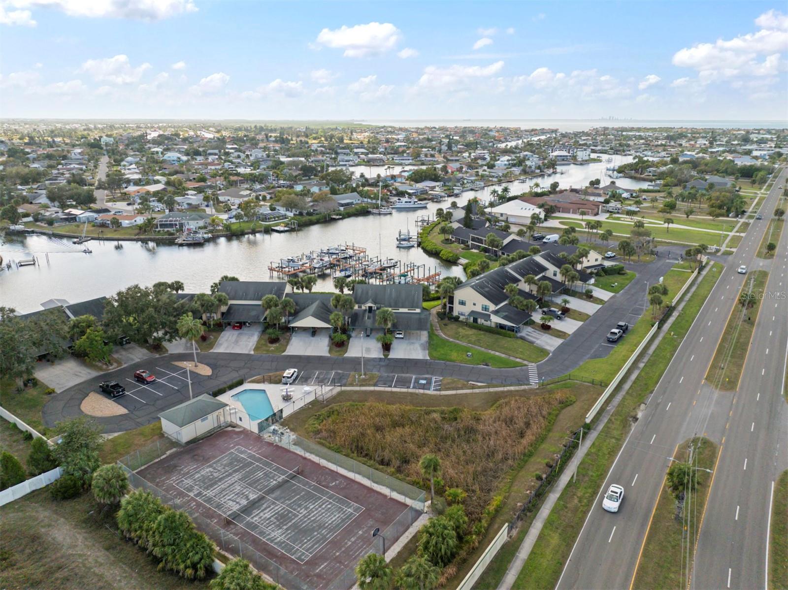 YARDARM CONDO PH I - Residential Lease