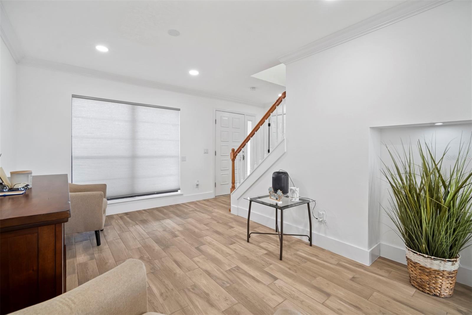 YARDARM CONDO PH I - Residential Lease