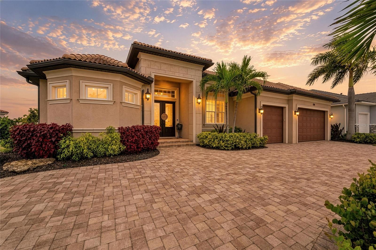 1220 SPANISH CAY LANE