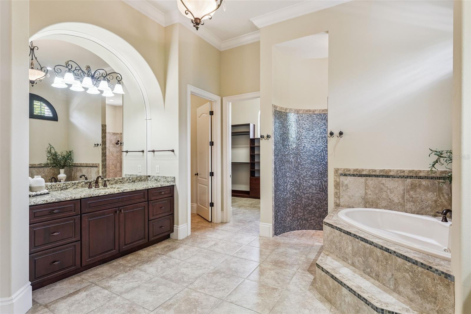 CARLISLE POINT - Residential