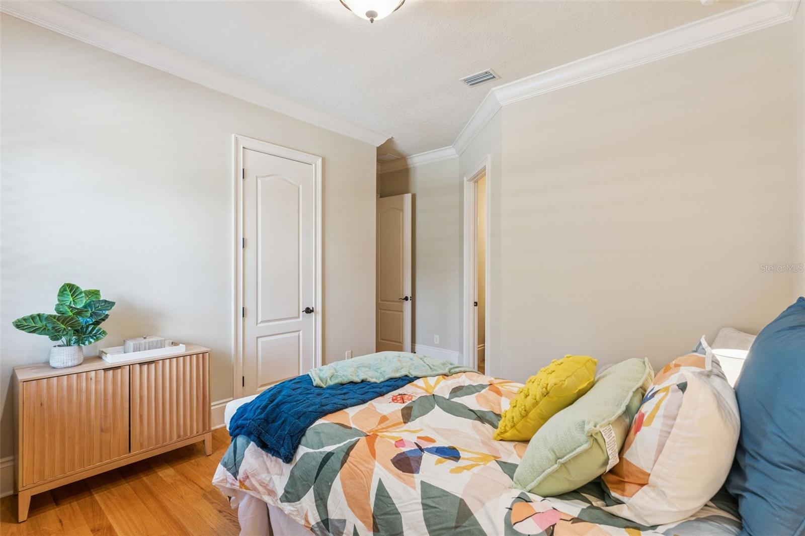 CARLISLE POINT - Residential