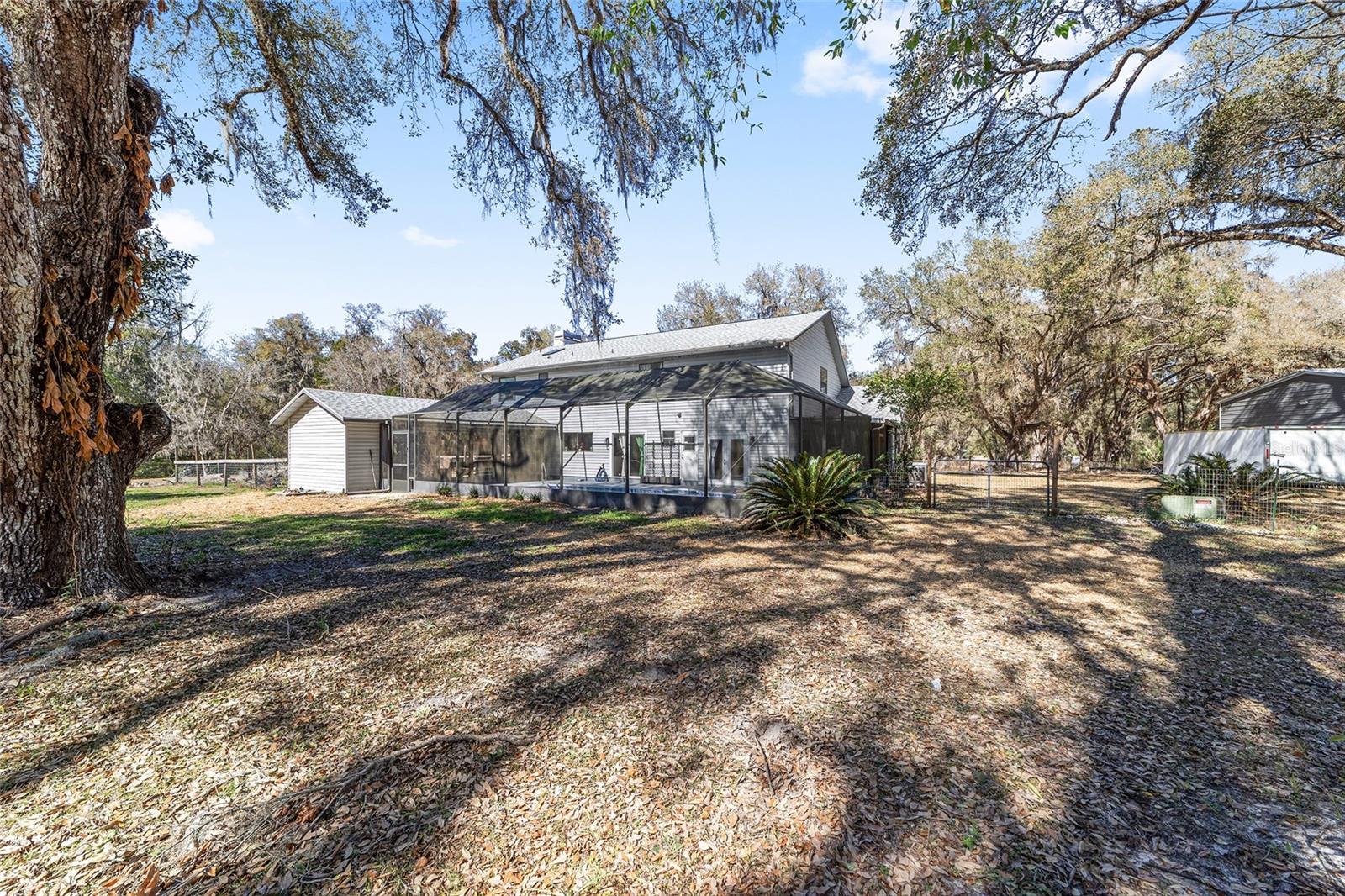 FLORAL ACRES UNREC - Residential