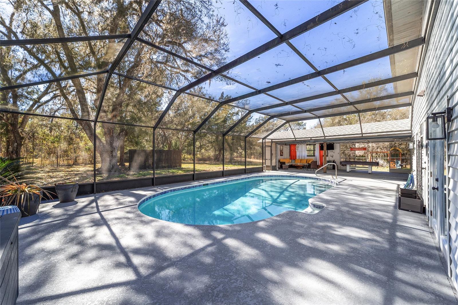 FLORAL ACRES UNREC - Residential