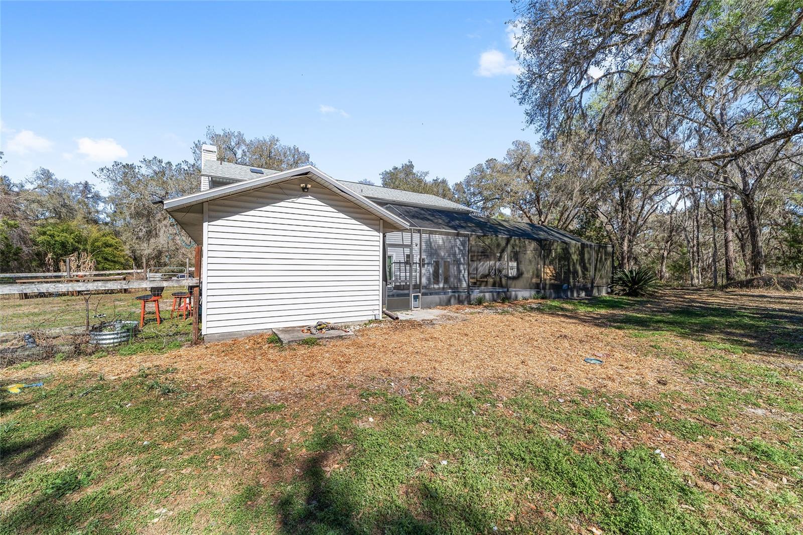 FLORAL ACRES UNREC - Residential