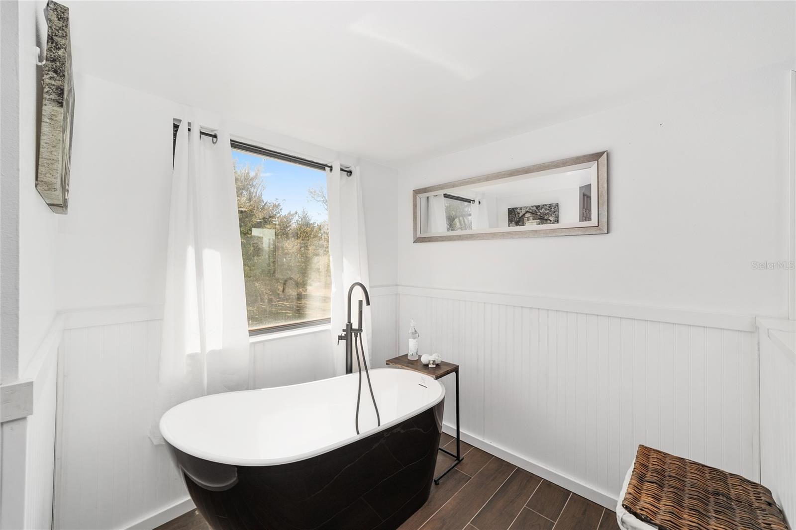 FLORAL ACRES UNREC - Residential