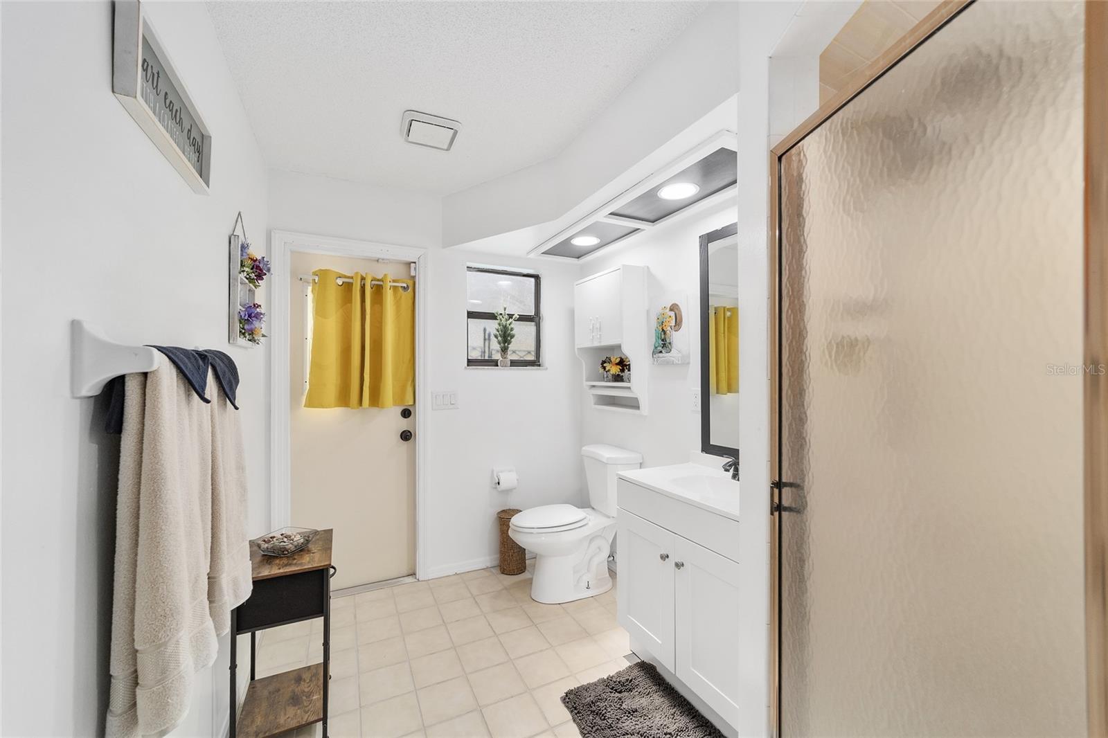 FLORAL ACRES UNREC - Residential