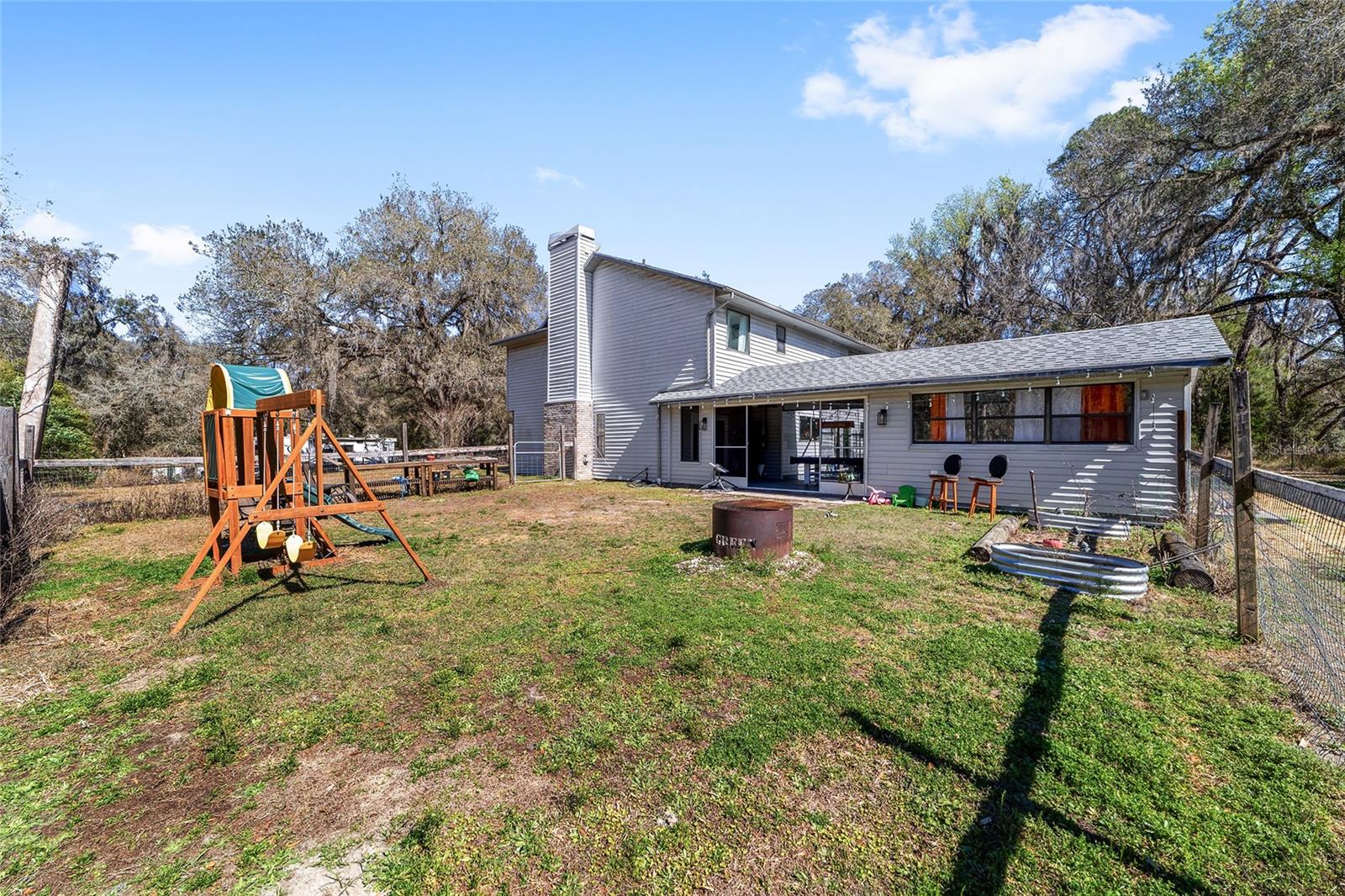 FLORAL ACRES UNREC - Residential