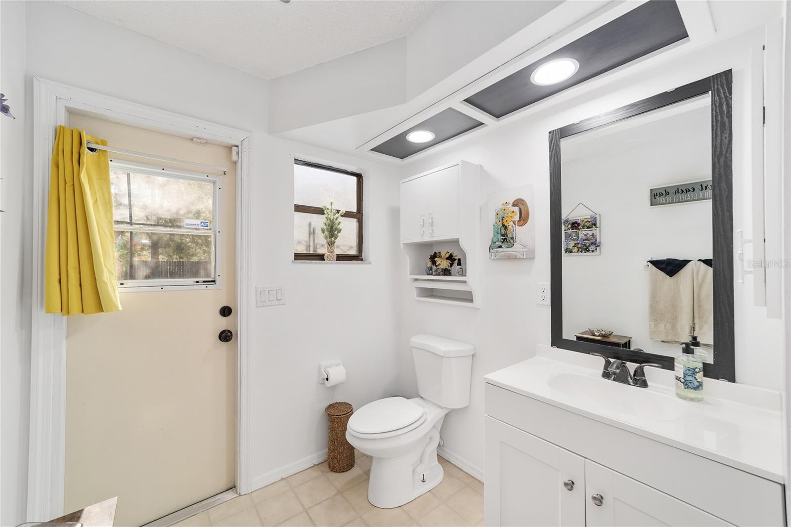 FLORAL ACRES UNREC - Residential