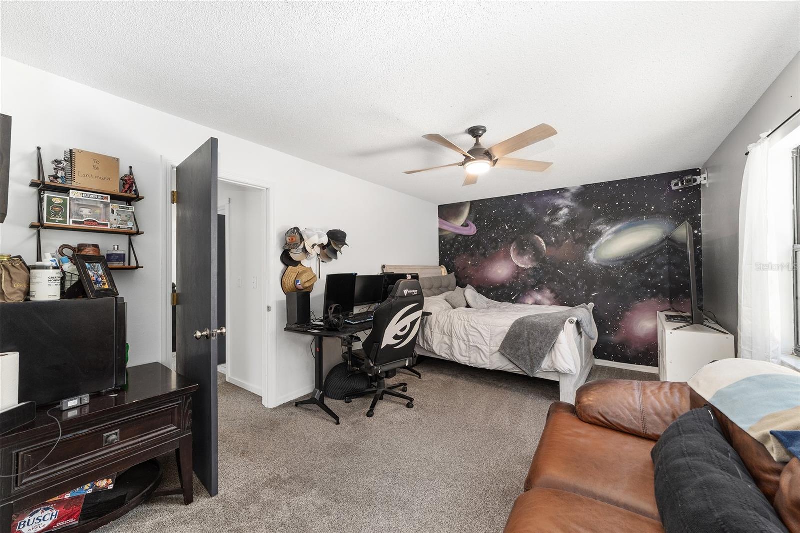 FLORAL ACRES UNREC - Residential