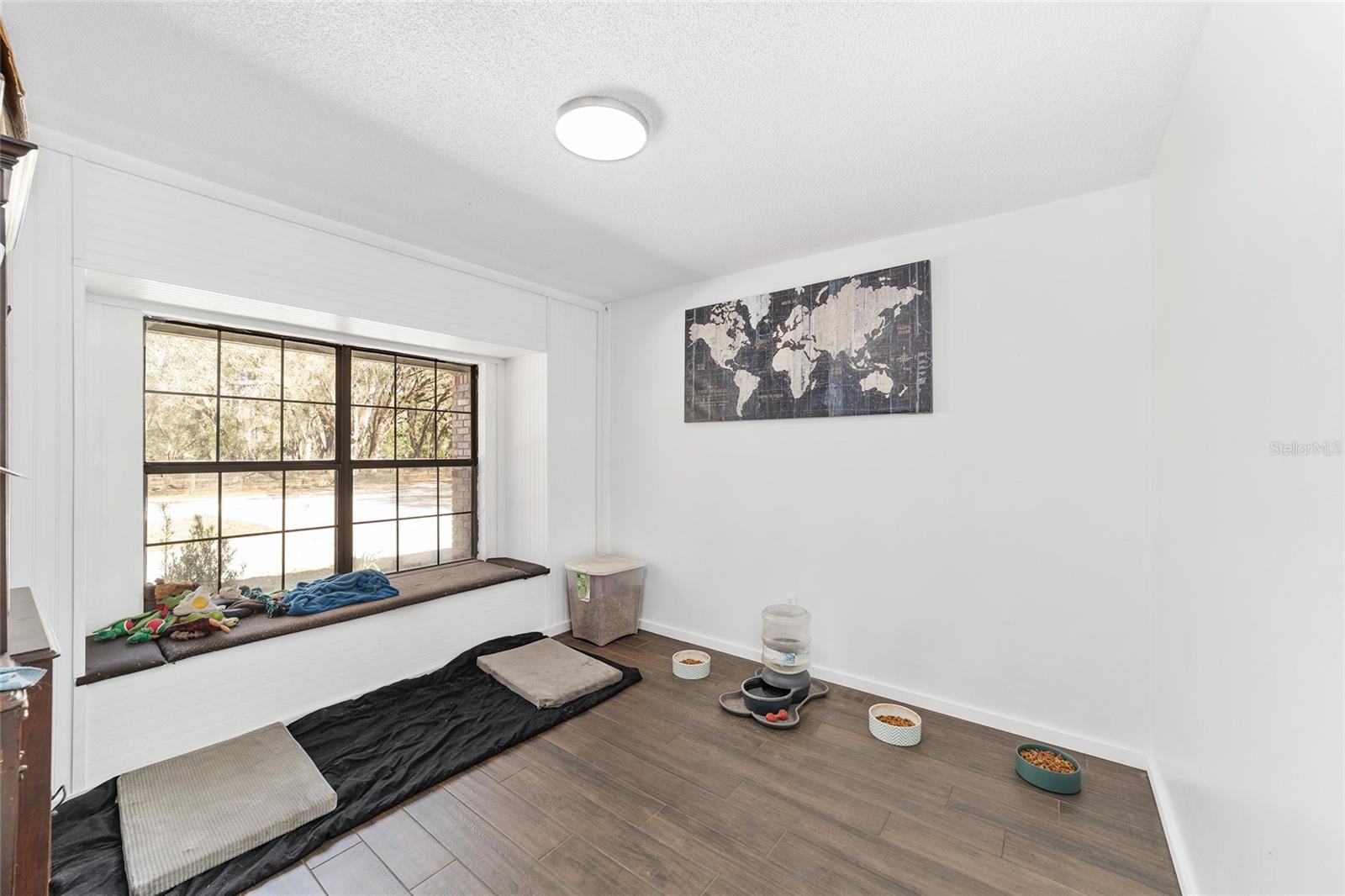 FLORAL ACRES UNREC - Residential