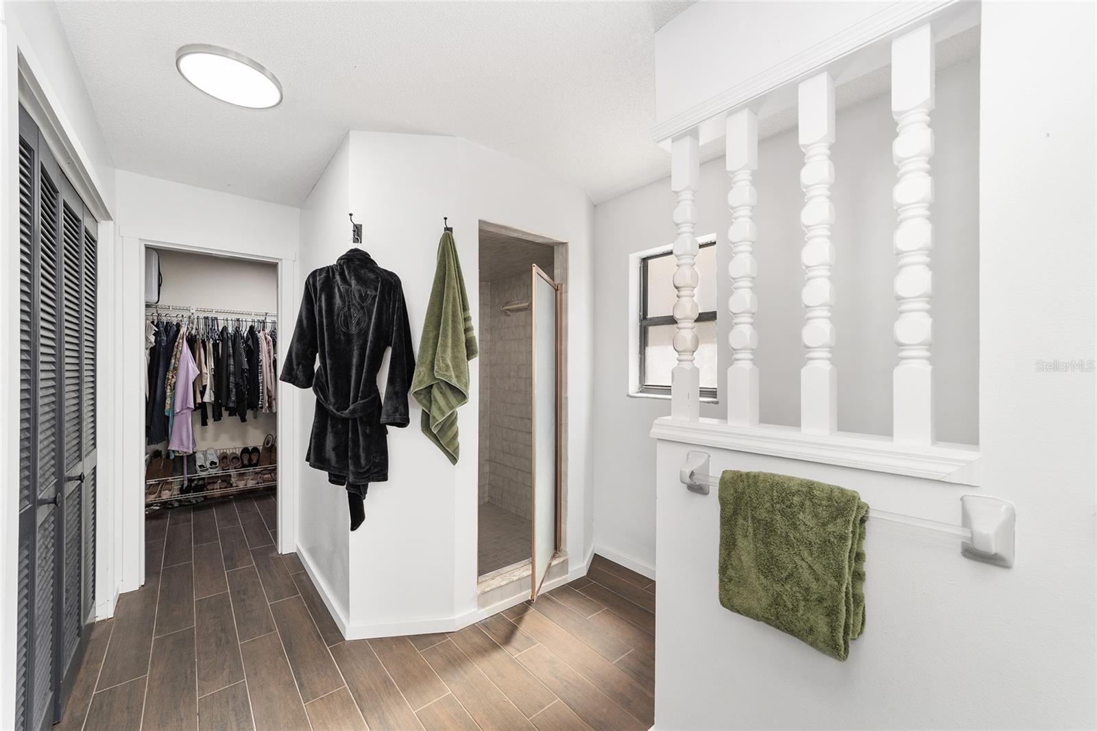 FLORAL ACRES UNREC - Residential