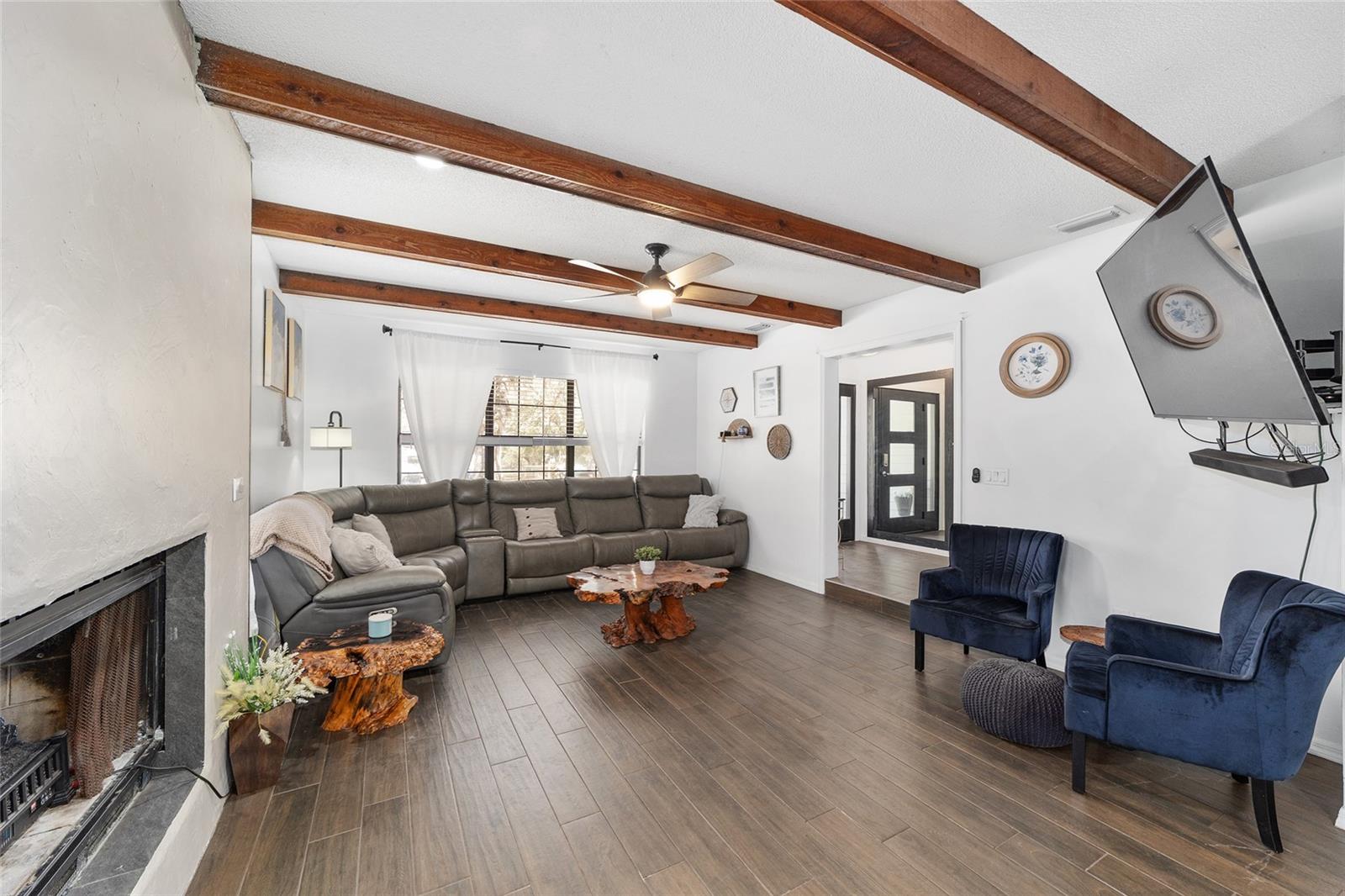 FLORAL ACRES UNREC - Residential