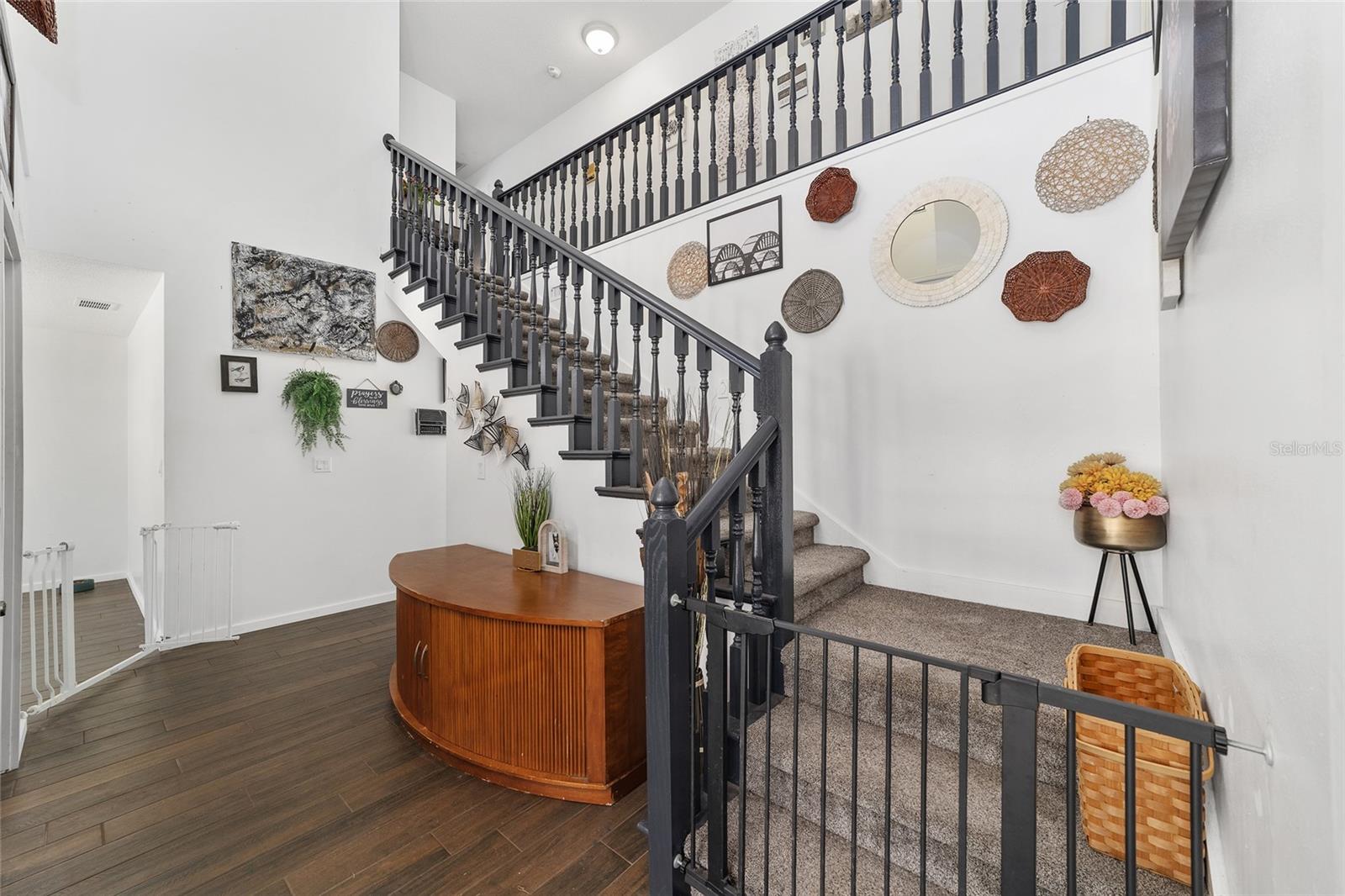 FLORAL ACRES UNREC - Residential