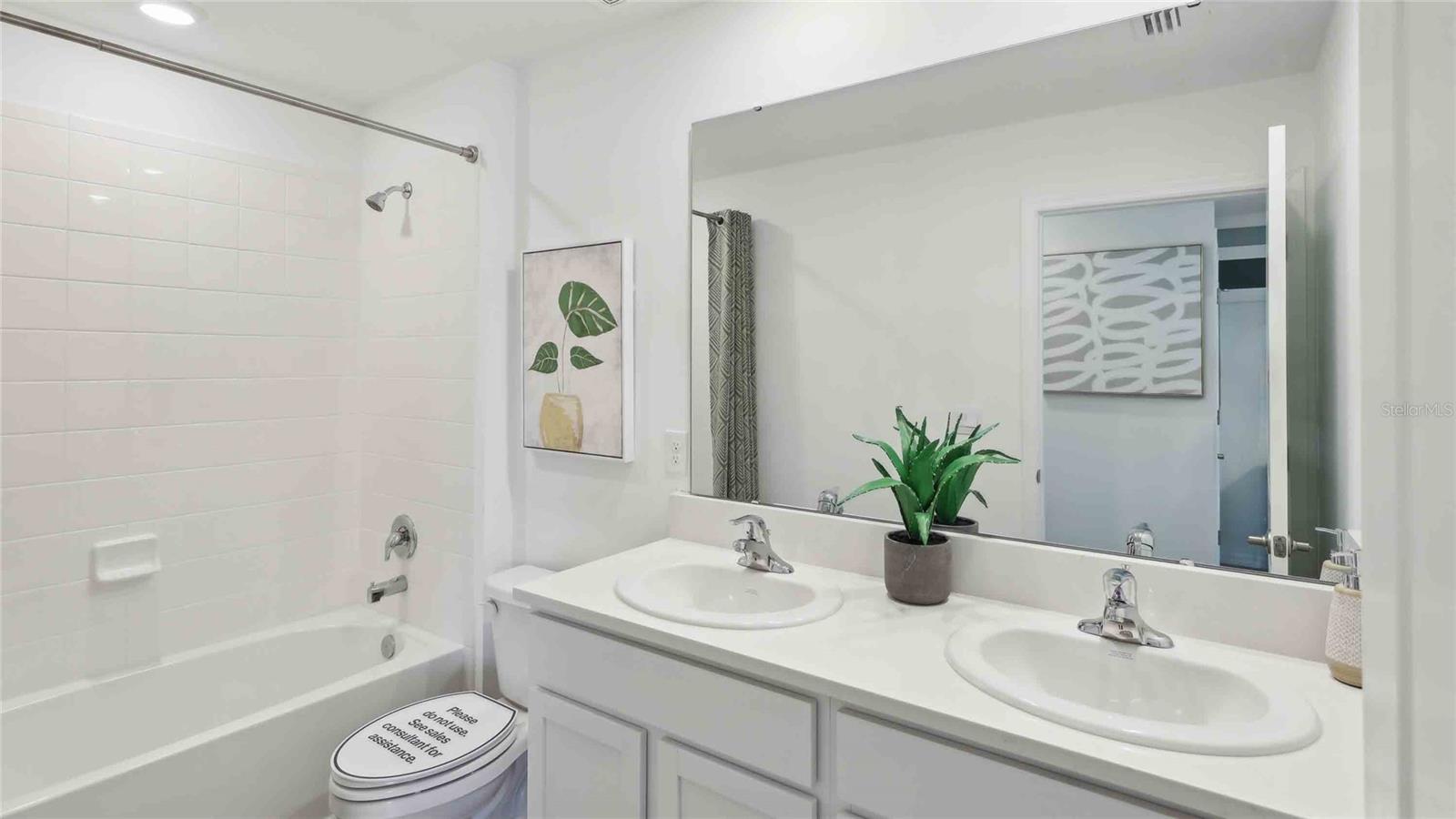 AVALON WOODS - Residential