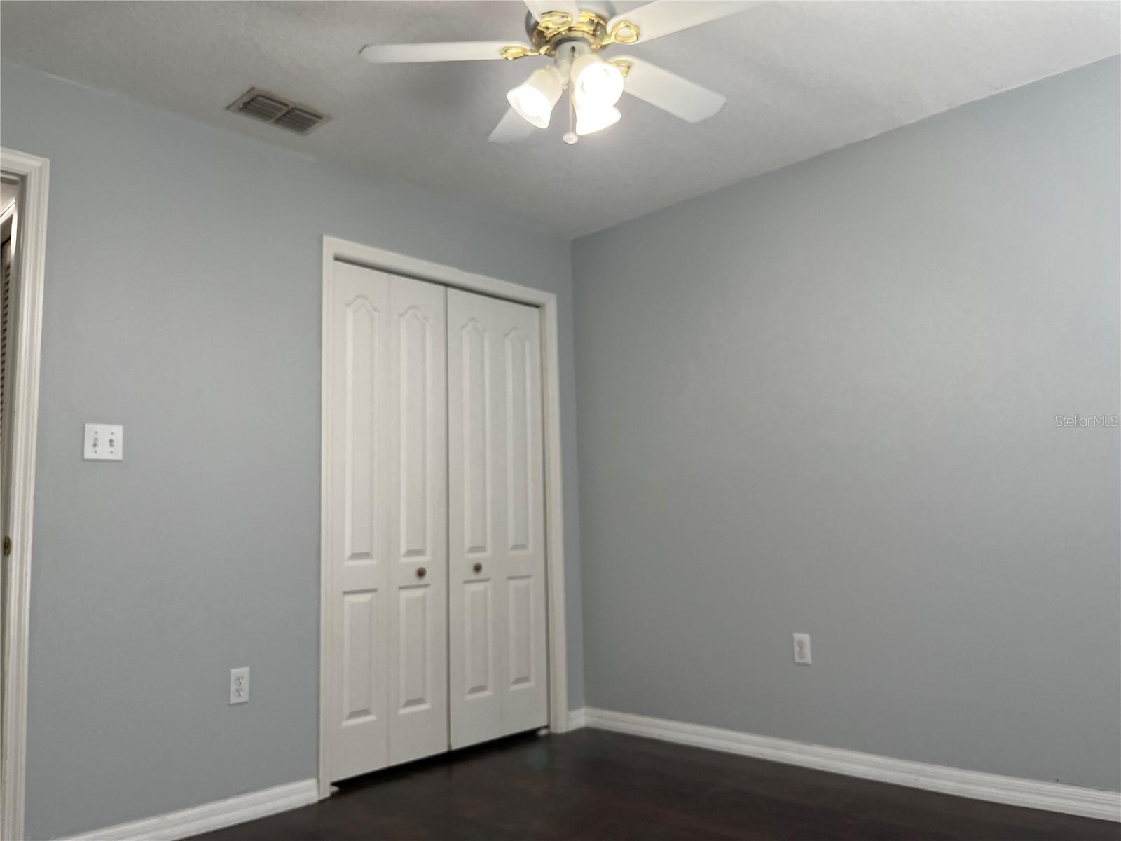 CRESCENT PARK - Residential Lease