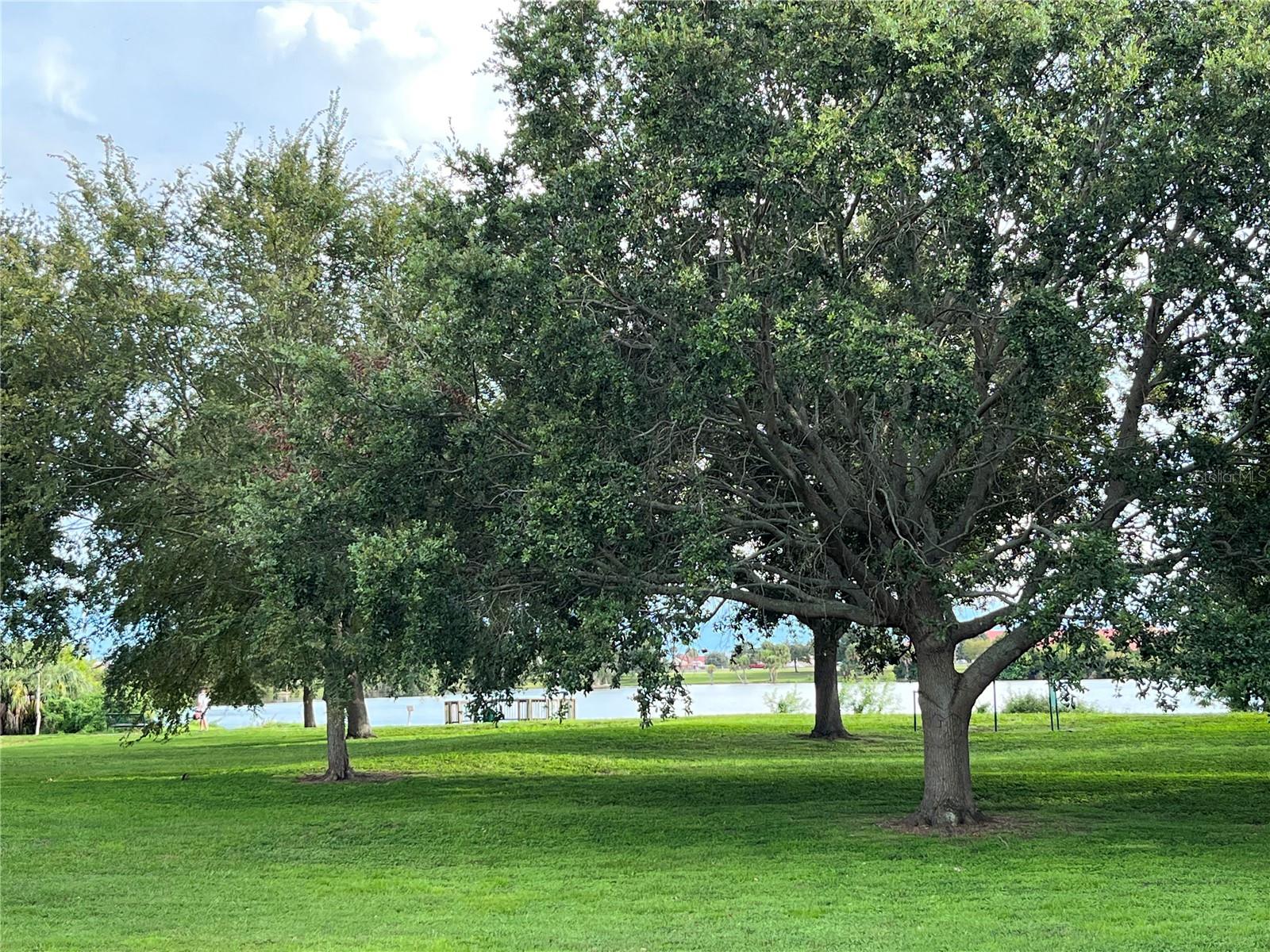 CRESCENT PARK - Residential Lease