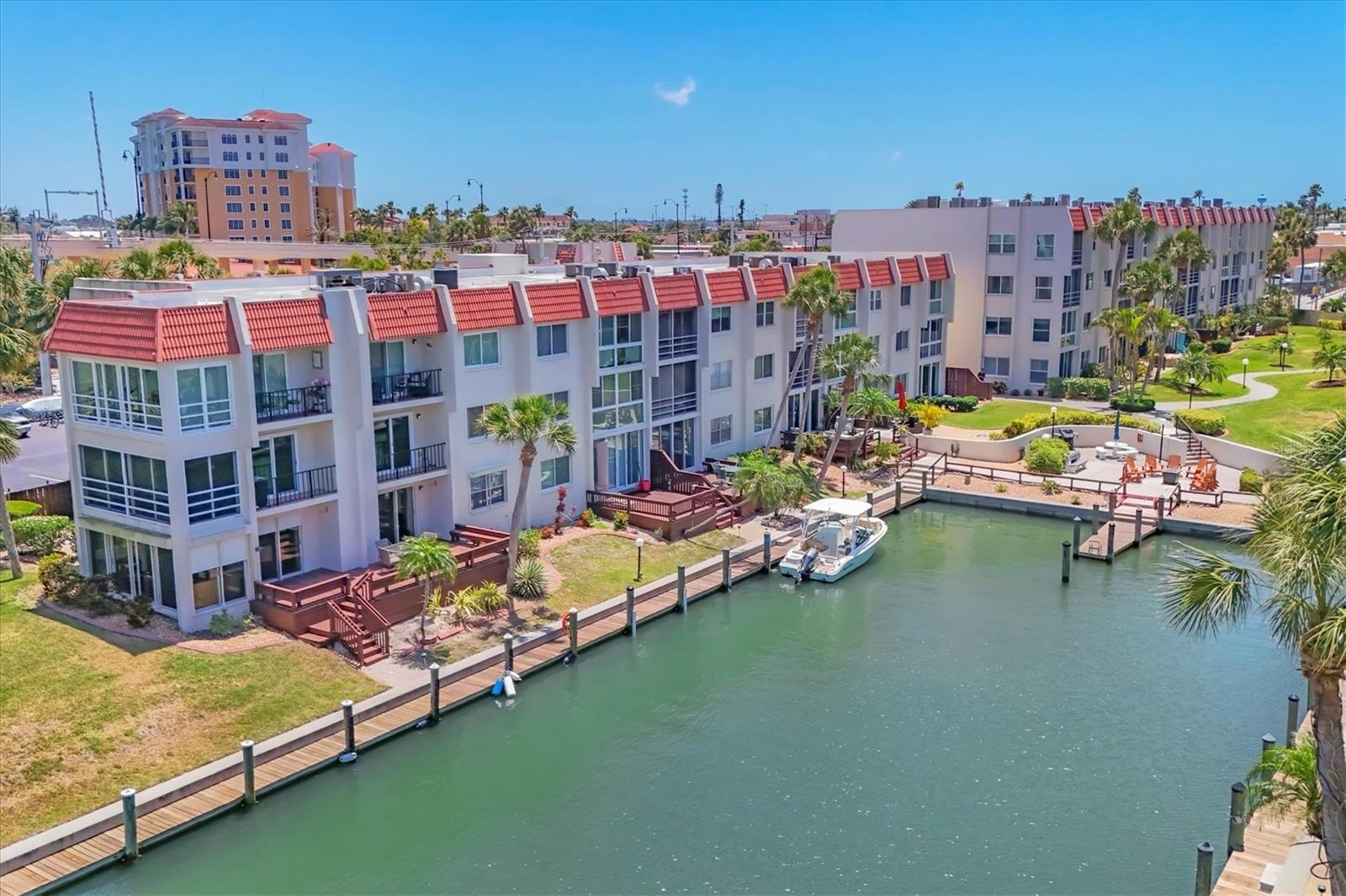 BELLA COSTA II - Residential