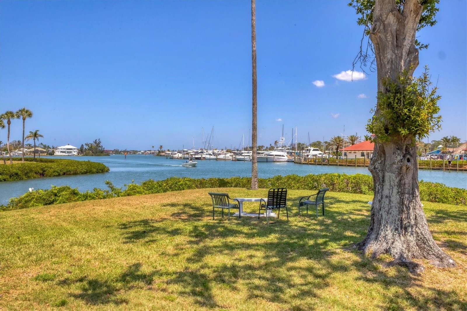 BELLA COSTA II - Residential