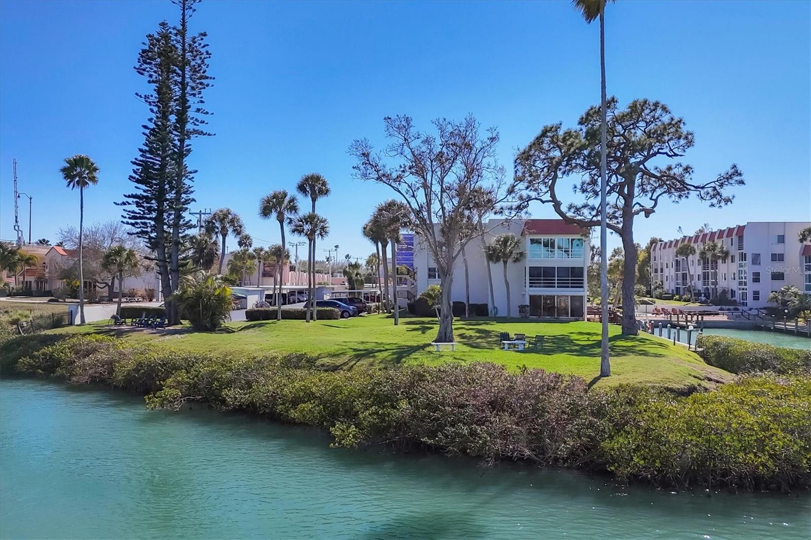 BELLA COSTA II - Residential