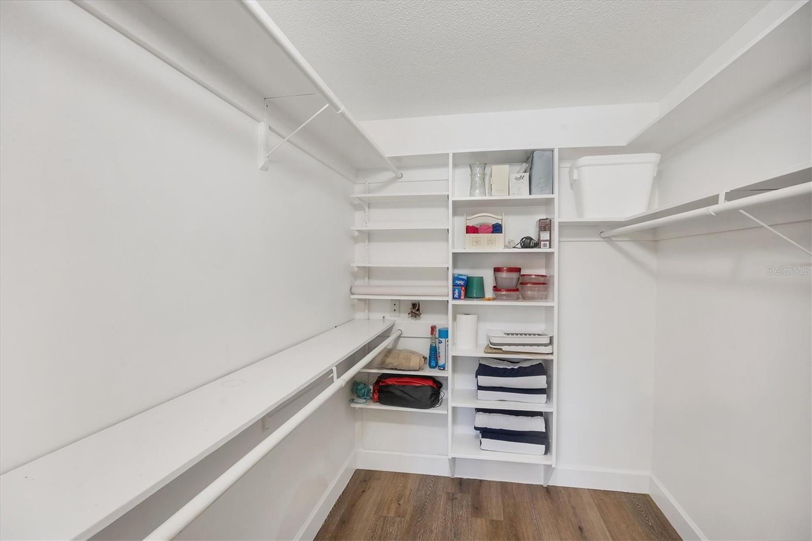 BELLA COSTA II - Residential